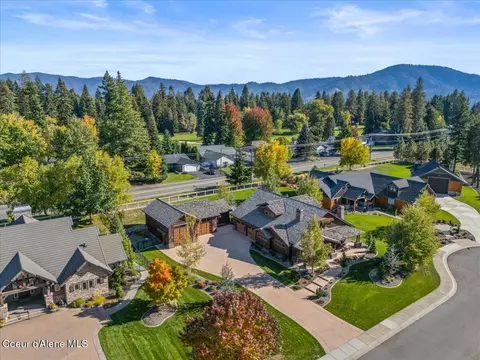 1538 E Bruin Loop, Hayden, ID 83835