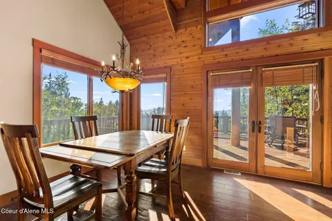 Dining - 700 Sunset View Ln, Hope, ID 83836 photo 1 of 2