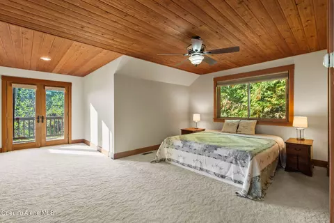 Bedroom - 700 Sunset View Ln, Hope, ID 83836 photo 6 of 6