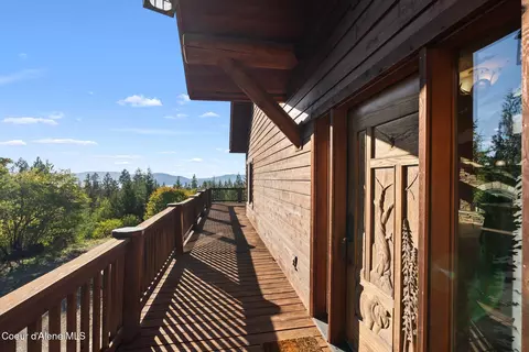 Exterior - 700 Sunset View Ln, Hope, ID 83836 photo 1 of 9