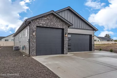 2502 E Salvation Ct, Post Falls, ID 83854 photo 3