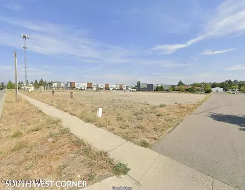 3270 E Quad Park Ct, Post Falls, ID 83854 photo 3