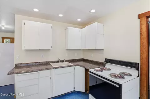 Kitchen - 347 Homestead Loop, Sandpoint, ID 83864 photo 5 of 5