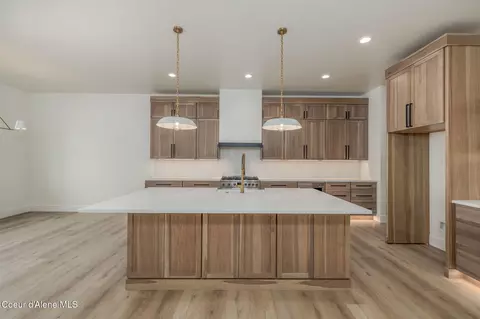Kitchen - 8039 W Splitrail Ave, Rathdrum, ID 83858 photo 1 of 2