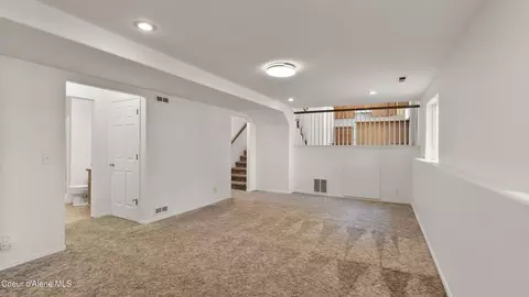 305 E Summerfield Loop, Hayden, ID 83835 photo 9