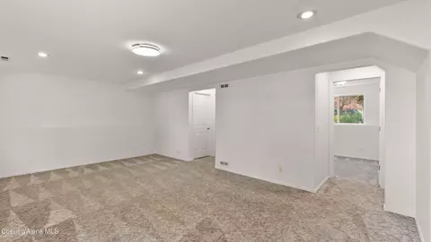 305 E Summerfield Loop, Hayden, ID 83835 photo 12