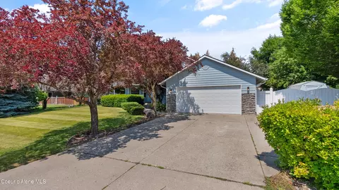 305 E Summerfield Loop, Hayden, ID 83835 photo 2