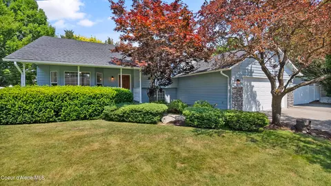 305 E Summerfield Loop, Hayden, ID 83835