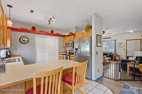Kitchen - 1255 E Stockman Ave, Post Falls, ID 83854 photo 3 of 5