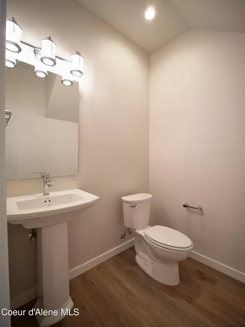 1010 E 4th Ave, Post Falls, ID 83854 photo 13