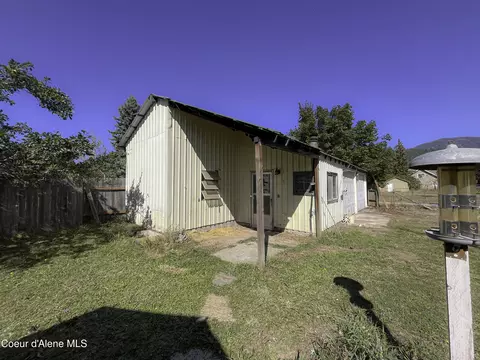 Exterior - 701 N Pine St, Clark Fork, ID 83811 photo 2 of 2