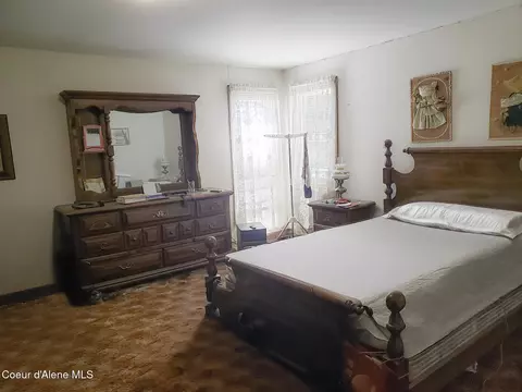 Bedroom - 701 N Pine St, Clark Fork, ID 83811 photo 2 of 2