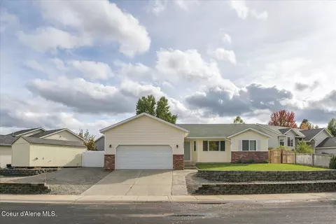 1960 N Foxglove Ln, Post Falls, ID 83854