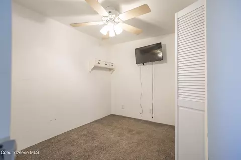 Bedroom - 469010 Us-95 #16, Sagle, ID 83860 photo 3 of 3