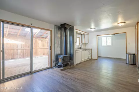 Living - 469010 Us-95 #16, Sagle, ID 83860 photo 2 of 4