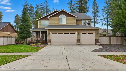 15400 N Liane Ln, Rathdrum, ID 83858