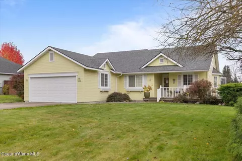 494 E Parkside Dr, Hayden, ID 83835