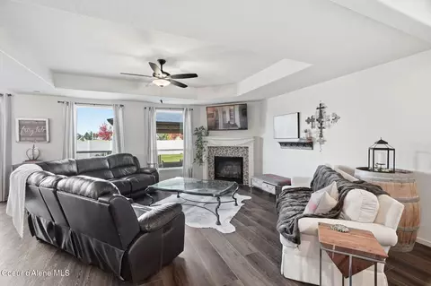 Living - 873 E Allenby Ct, Post Falls, ID 83854 photo 1 of 1