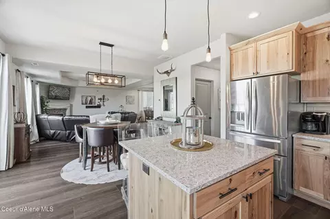 Kitchen - 873 E Allenby Ct, Post Falls, ID 83854 photo 4 of 4