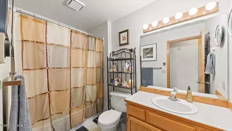 Bath - 2424 E Woodcrest Dr, Post Falls, ID 83854 photo 2 of 2