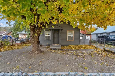1122 E Garden Ave, Osburn, ID 83849