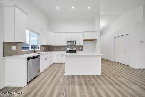 4277 N Arrowleaf Loop, Post Falls, ID 83854 photo 9