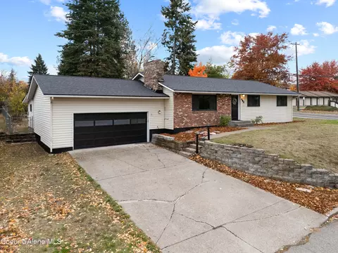 402 E Sunrise Dr, Coeur D'alene, ID 83815