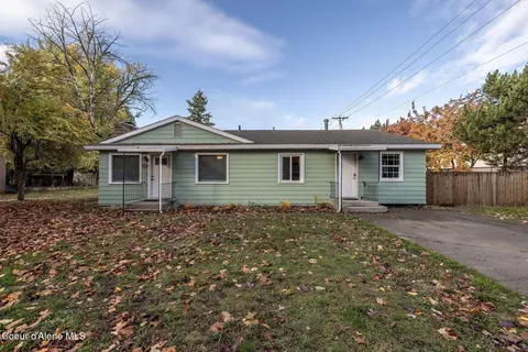 1841 N A St, Coeur D'alene, ID 83814
