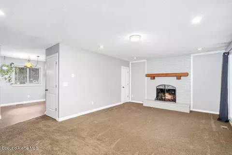 Living - 1572 E Velora Dr, Post Falls, ID 83854 photo 1 of 3