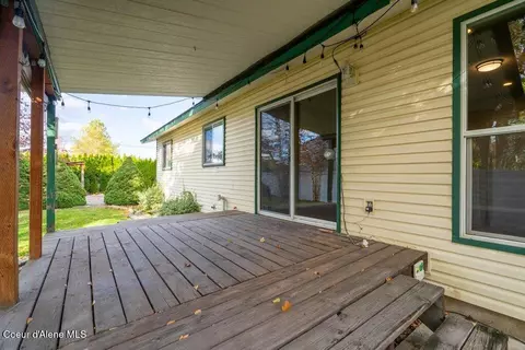 Exterior - 1572 E Velora Dr, Post Falls, ID 83854 photo 4 of 10