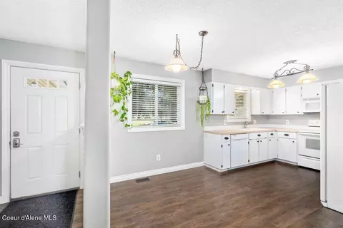 Entry Way - 1572 E Velora Dr, Post Falls, ID 83854 photo 1 of 1