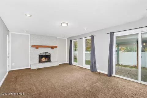 Living - 1572 E Velora Dr, Post Falls, ID 83854 photo 2 of 3