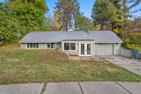 911 E Woolsey Dr, Coeur D'alene, ID 83814