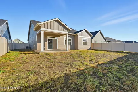 Exterior - 3423 N Cyprus Fox Loop, Post Falls, ID 83854 photo 3 of 5