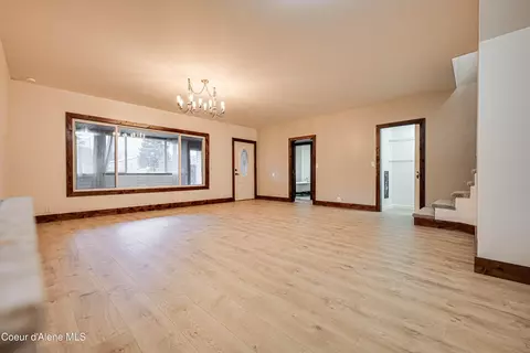 Living - 10 Lewiston Ave, Pinehurst, ID 83850 photo 1 of 3