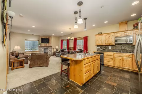 308 Ohio Ave #105, Kellogg, ID 83837