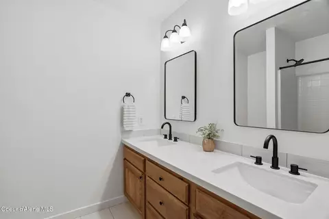 Bath - 5214 E Twila Ct, Post Falls, ID 83854 photo 5 of 10