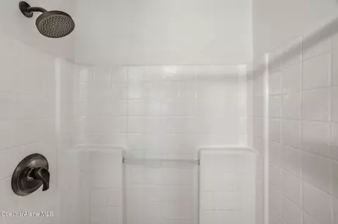 Bath - 5214 E Twila Ct, Post Falls, ID 83854 photo 7 of 10