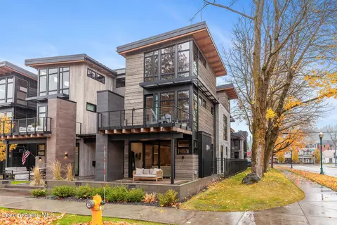 804 E Lakeside Ave, Coeur D'alene, ID 83814