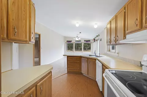 367 Hoop Loop Rd, Priest River, ID 83856 photo 4