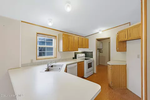 367 Hoop Loop Rd, Priest River, ID 83856 photo 2
