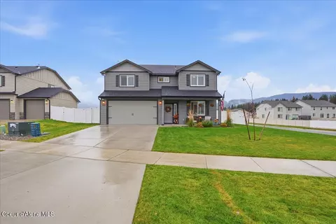 16185 N Hadley Loop, Rathdrum, ID 83858