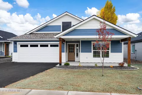 2310 Maverick Ct, Sandpoint, ID 83864