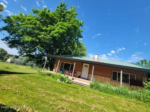 7494 Wells St, Bonners Ferry, ID 83805