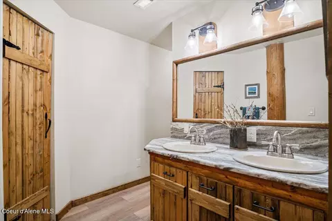 Bath - 867 E Pine Ridge Dr, Harrison, ID 83833 photo 10 of 10