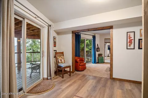 Entry Way - 867 E Pine Ridge Dr, Harrison, ID 83833 photo 4 of 5