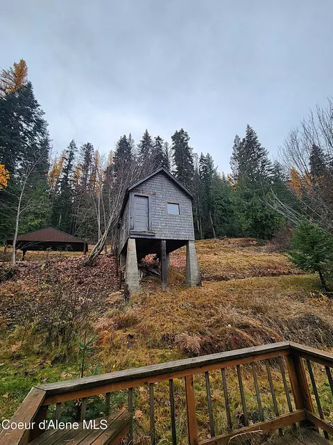 Exterior - 422 High St, Wallace, ID 83873 photo 9 of 10