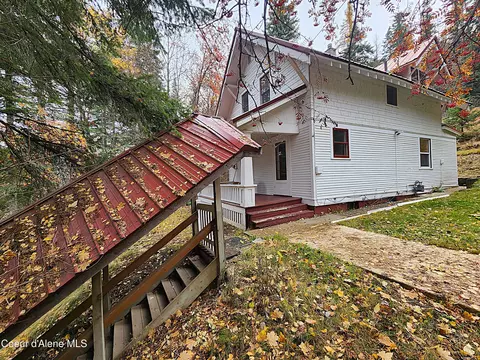 Exterior - 422 High St, Wallace, ID 83873 photo 8 of 10