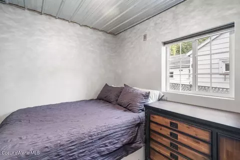 Bedroom - 411 Pine St, Mullan, ID 83846 photo 2 of 5