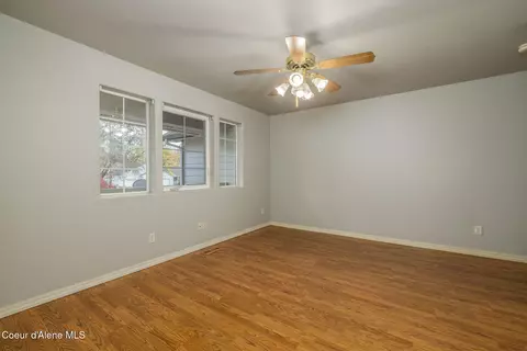 Living - 706 S Osprey Dr, Post Falls, ID 83854 photo 6 of 6